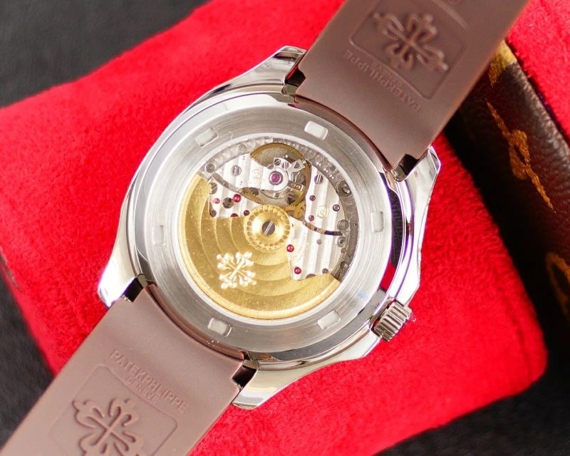 Versatile PATEK PHILIPPE Watches 196846