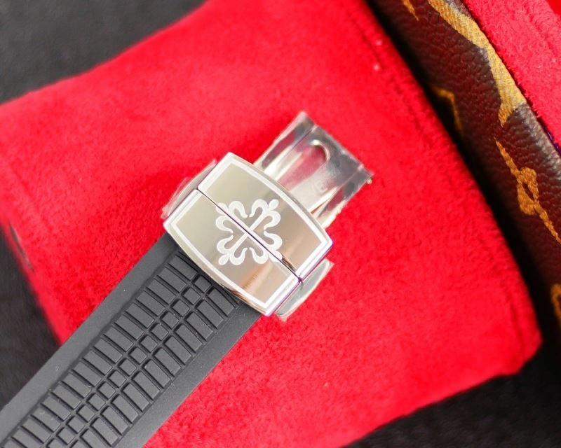 FashionForward PATEK PHILIPPE Watches 196843