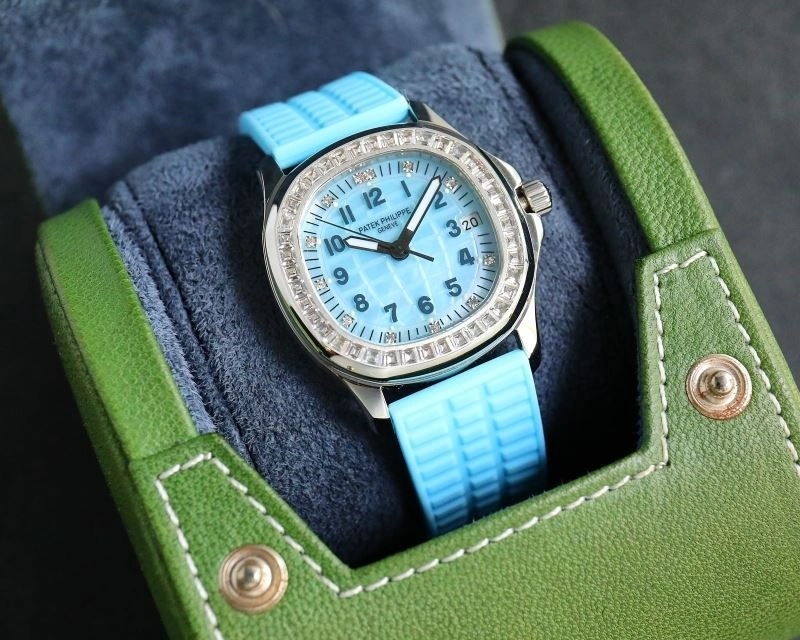 Sporty PATEK PHILIPPE Watches 196730