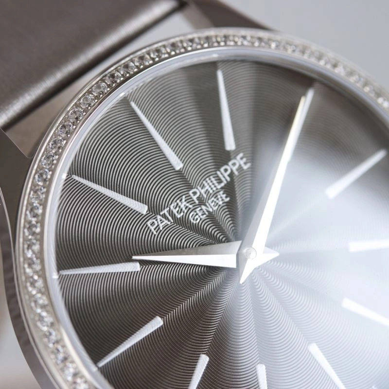 ZipUp PATEK PHILIPPE Watches 196702