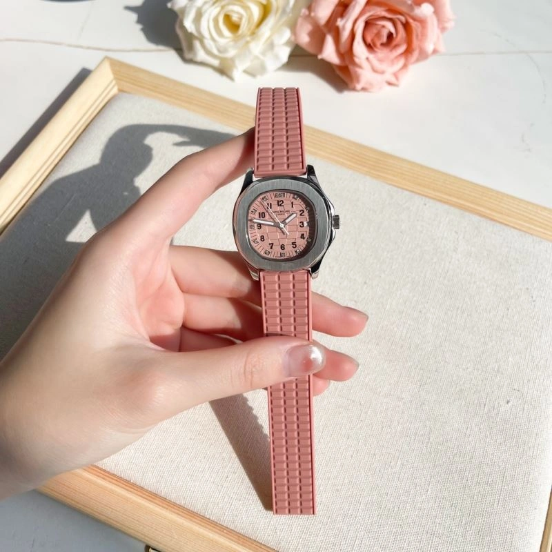 UrbanChic PATEK PHILIPPE Watches 196475