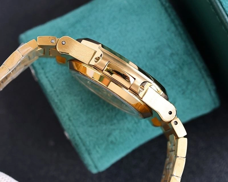 FashionForward PATEK PHILIPPE Watches 196440