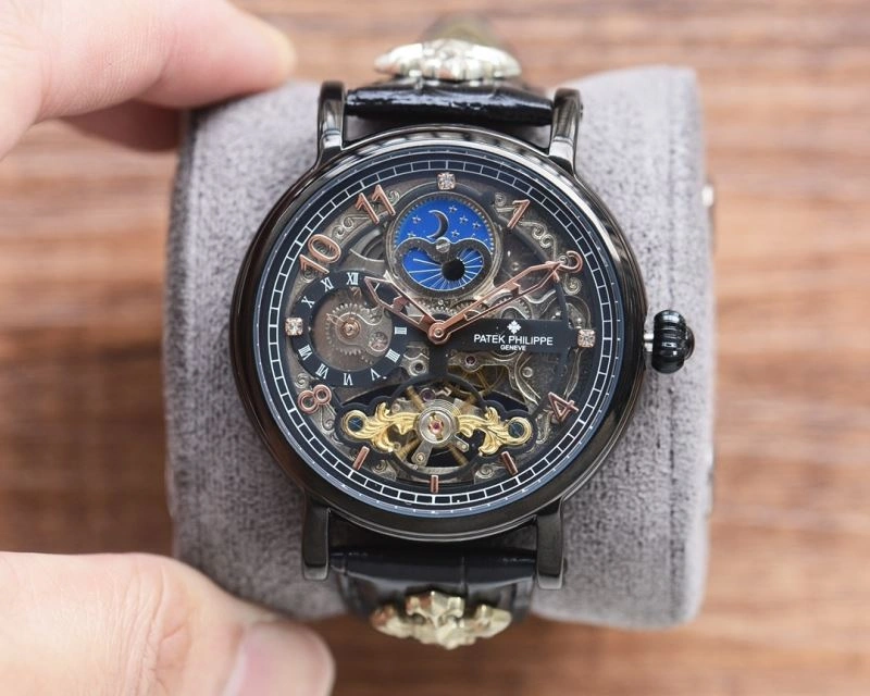 FashionForward PATEK PHILIPPE Watches 196341