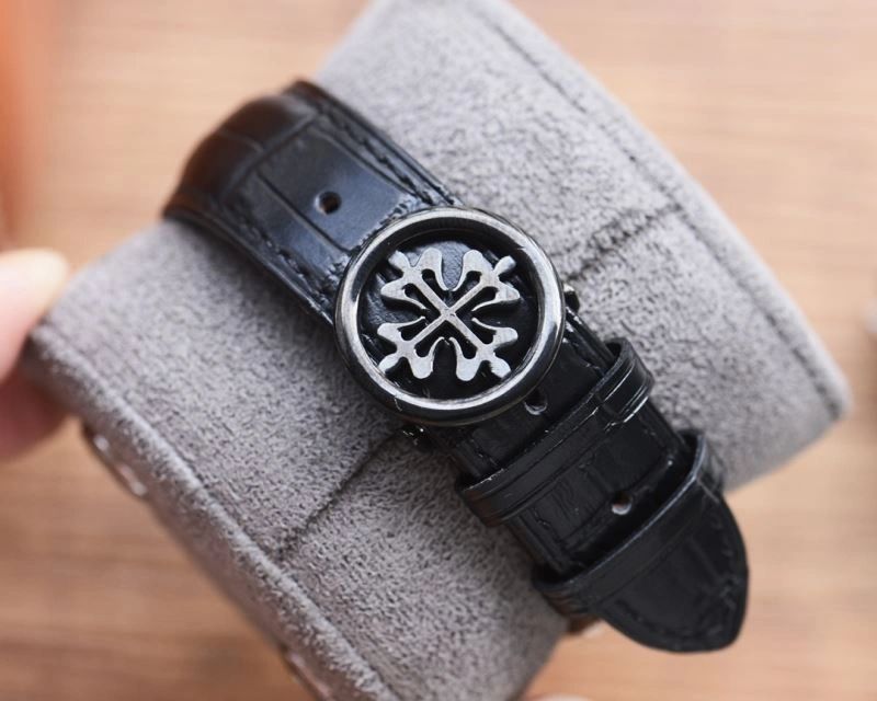 FashionForward PATEK PHILIPPE Watches 196341