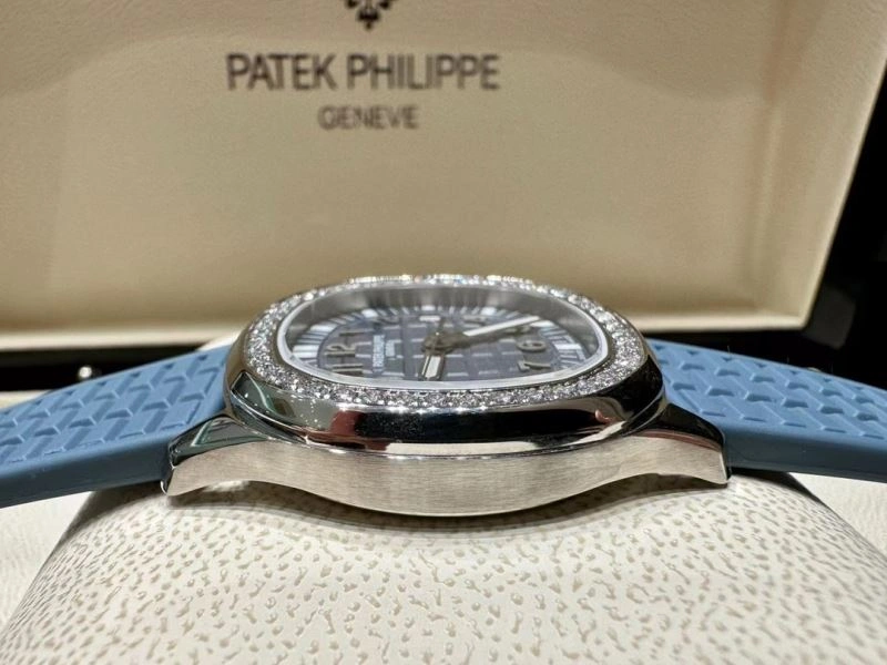 Stretchable PATEK PHILIPPE Watches 196330