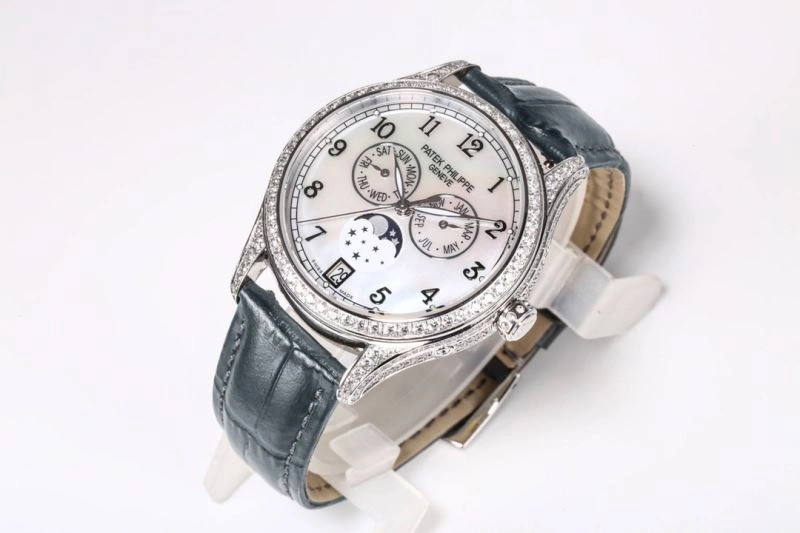 Cozy PATEK PHILIPPE Watches 196101