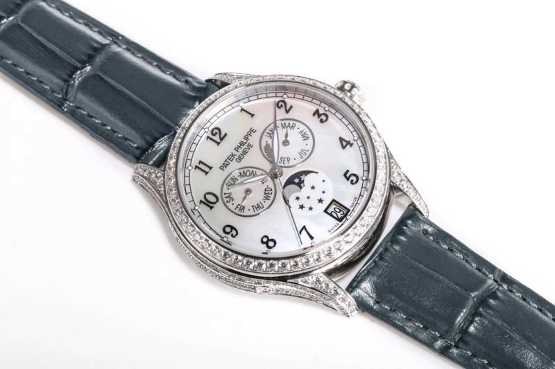 Cozy PATEK PHILIPPE Watches 196101