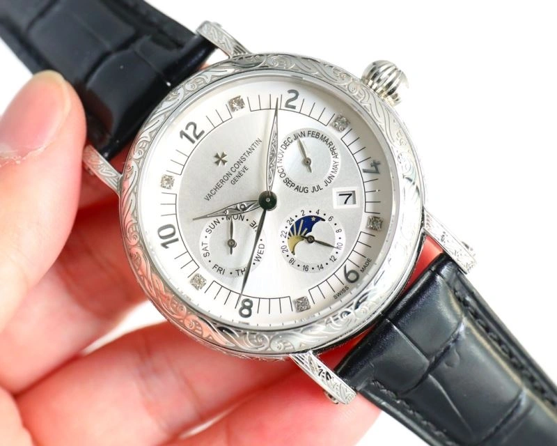 Sporty PATEK PHILIPPE Watches 195946