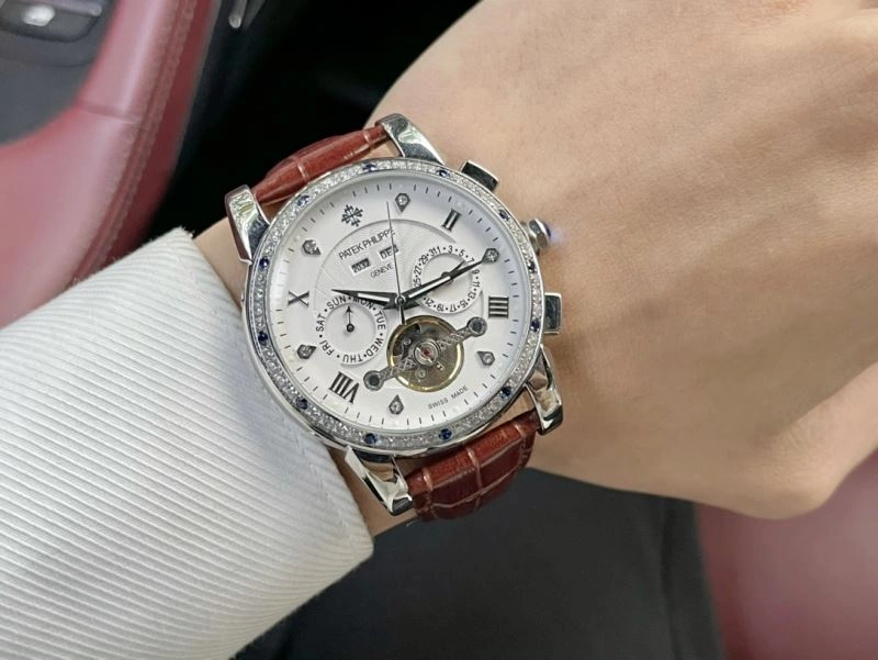 Seasonal PATEK PHILIPPE Watches 195944