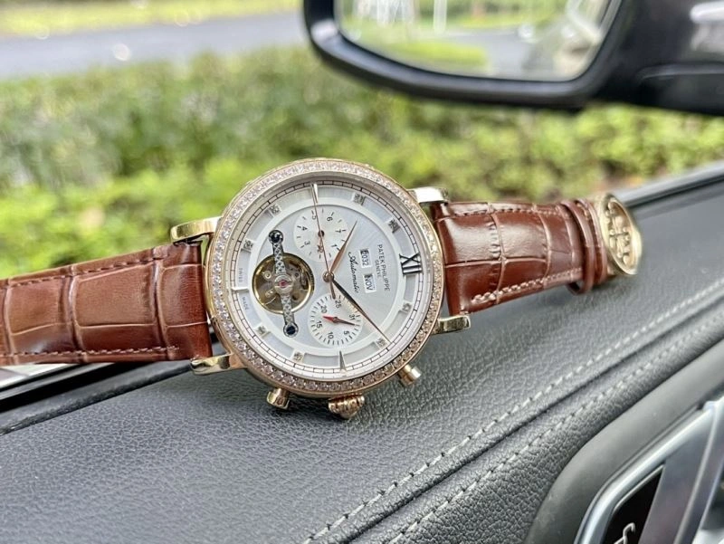 Cozy PATEK PHILIPPE Watches 195931