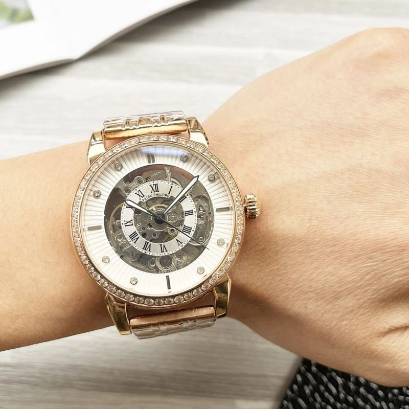 UrbanChic PATEK PHILIPPE Watches 195339