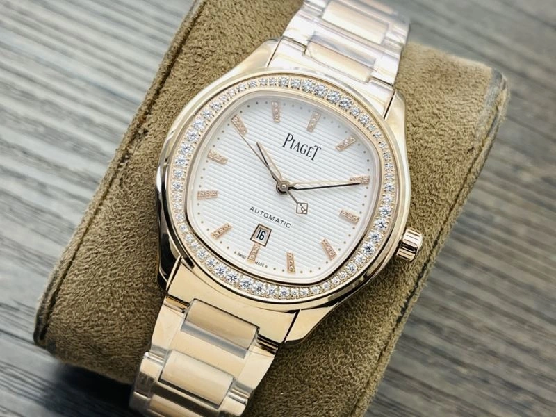 Sleek PATEK PHILIPPE Watches 195332