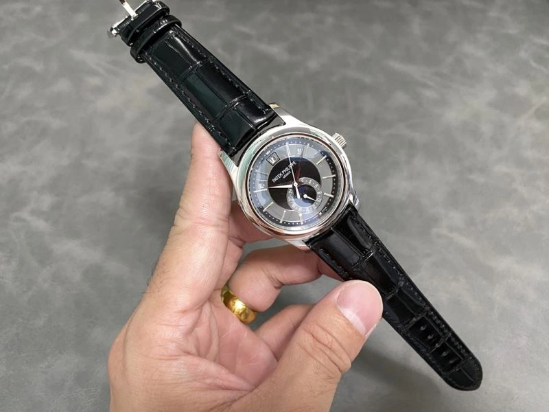 PATEK PHILIPPE Watches Sophisticated 195265