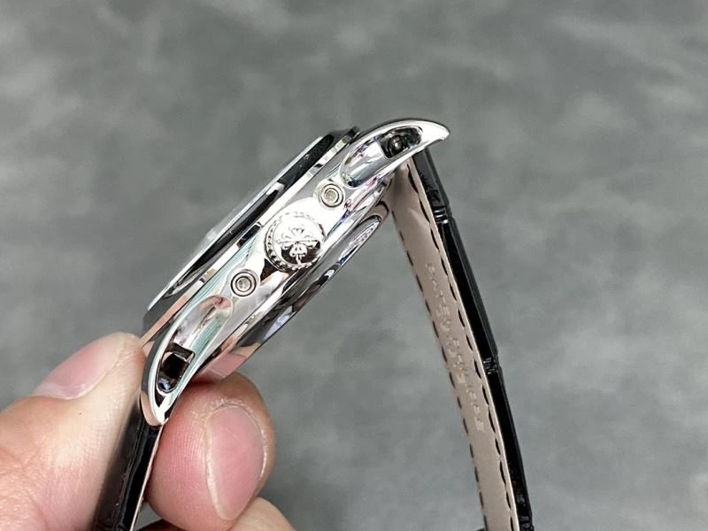 PATEK PHILIPPE Watches Sophisticated 195265