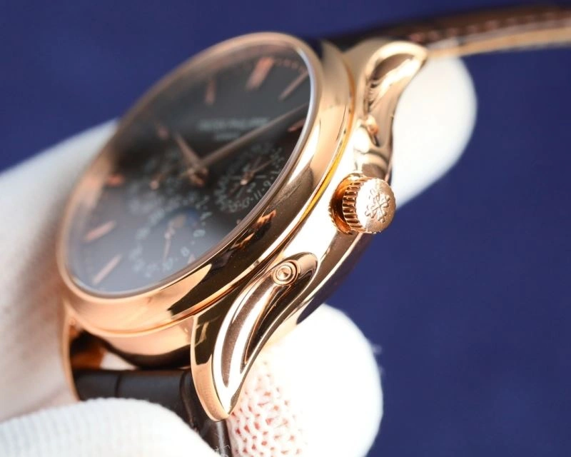 PATEK PHILIPPE Watches UrbanChic 195235