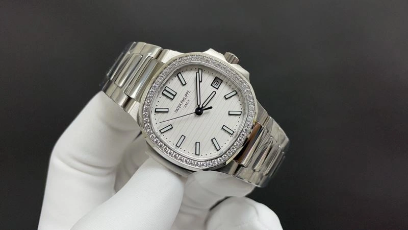 Refined PATEK PHILIPPE Watches 195208