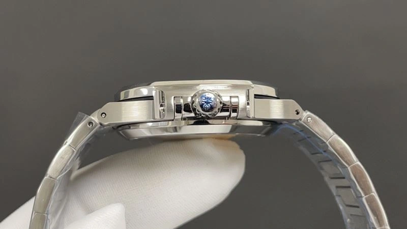 Refined PATEK PHILIPPE Watches 195208