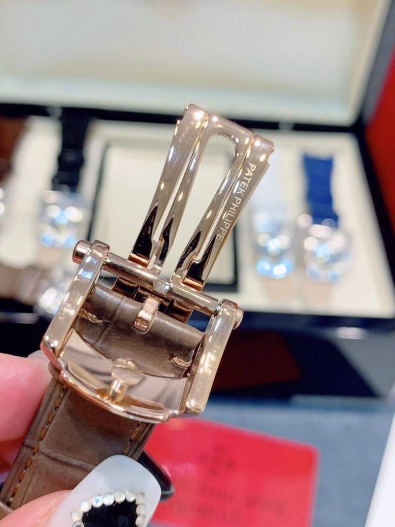 Resilient PATEK PHILIPPE Watches 195193