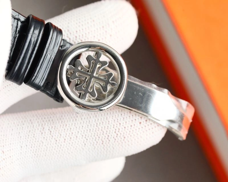 Bold PATEK PHILIPPE Watches 195169