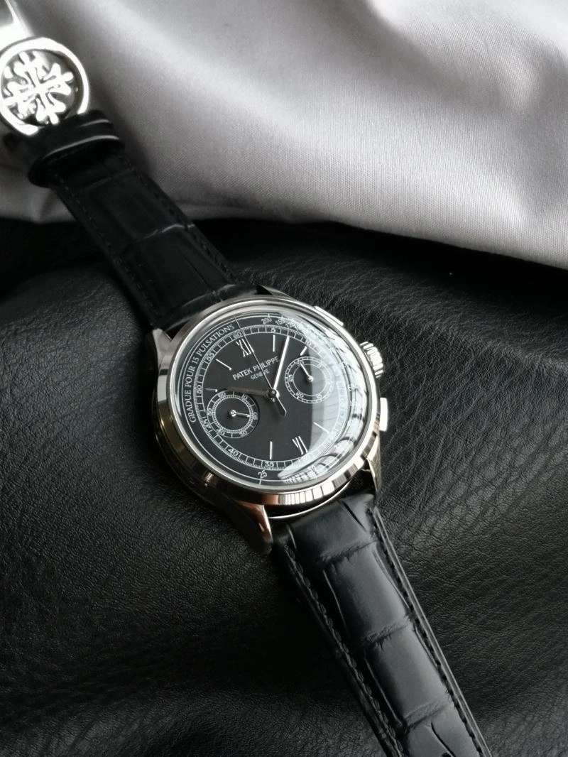 Neat PATEK PHILIPPE Watches 195147