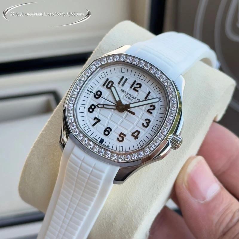 Refined PATEK PHILIPPE Watches 195006