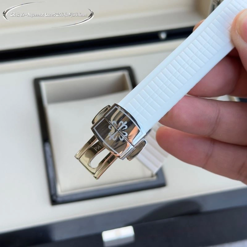 Refined PATEK PHILIPPE Watches 195006