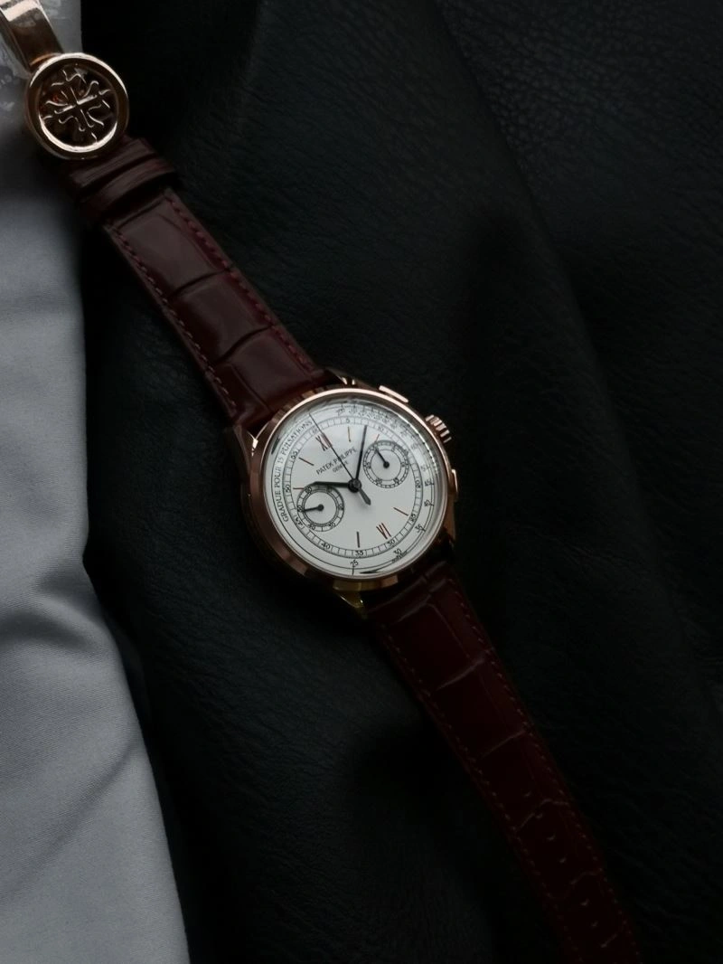 Snug PATEK PHILIPPE Watches 195022