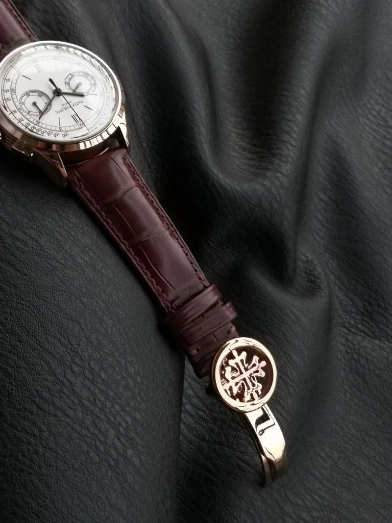 Snug PATEK PHILIPPE Watches 195022