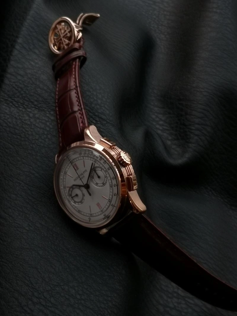 Snug PATEK PHILIPPE Watches 195022