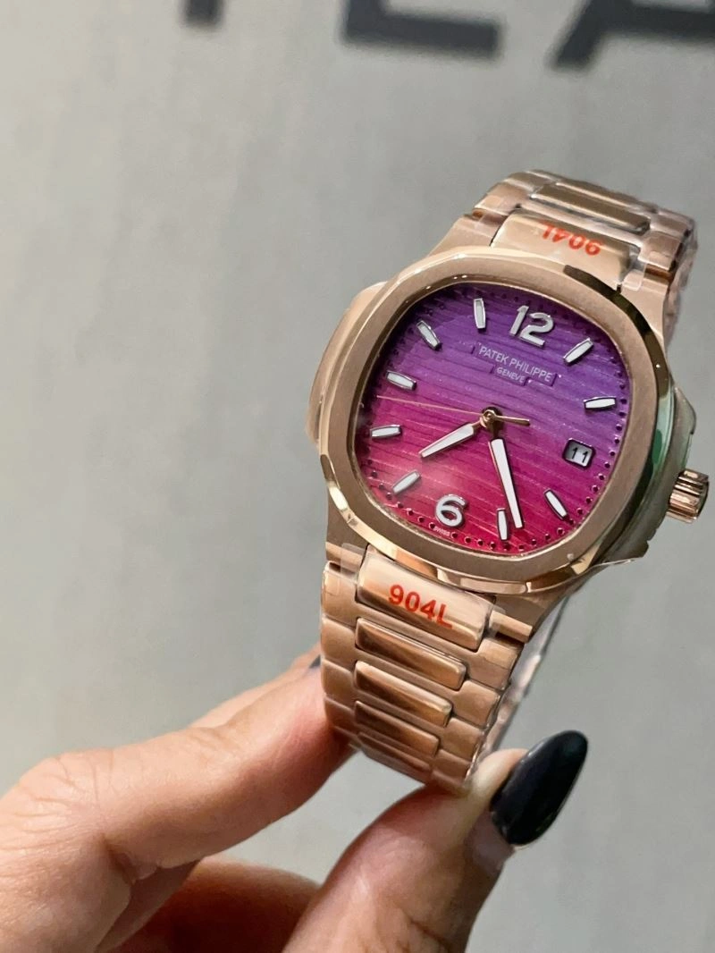 Sleek PATEK PHILIPPE Watches 194925