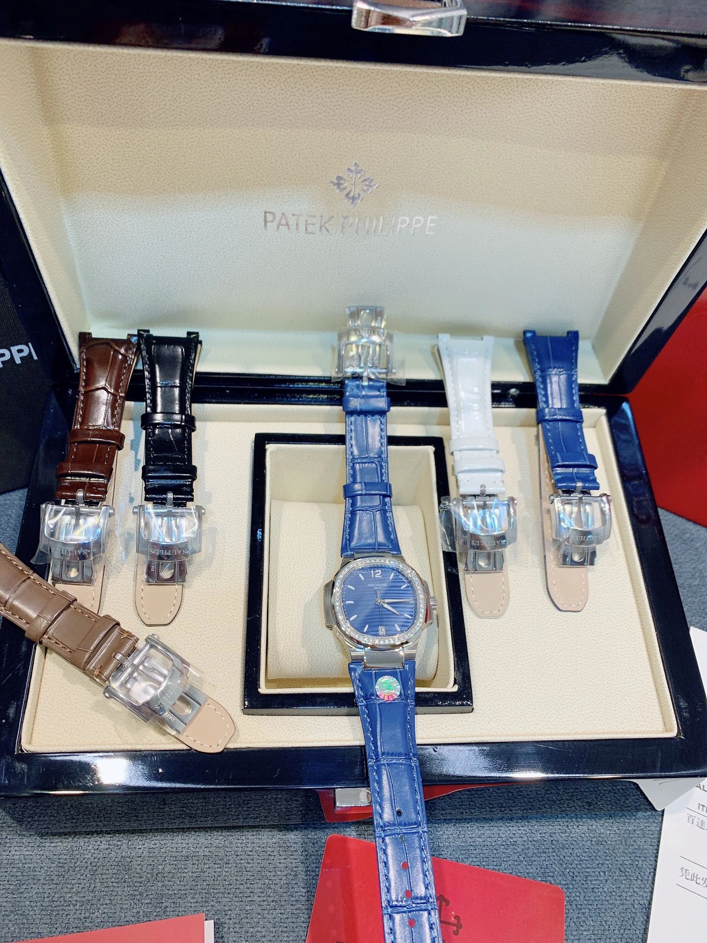 Classic PATEK PHILIPPE Watches 194903