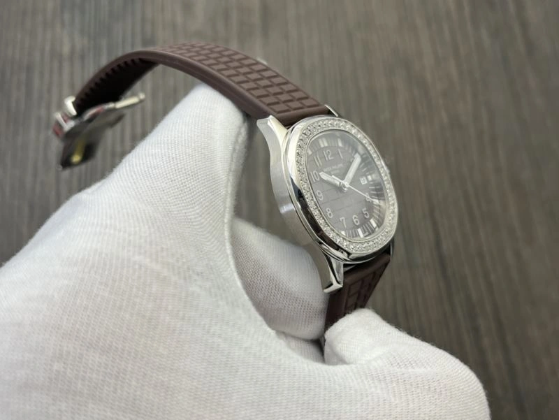 ModernLook PATEK PHILIPPE Watches 194830