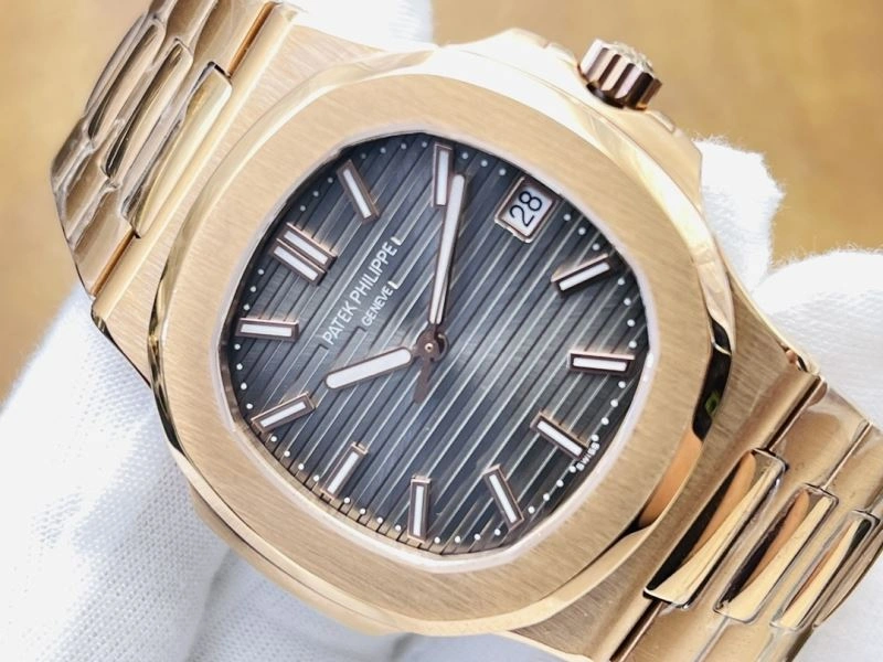 Trendsetting PATEK PHILIPPE Watches 194736