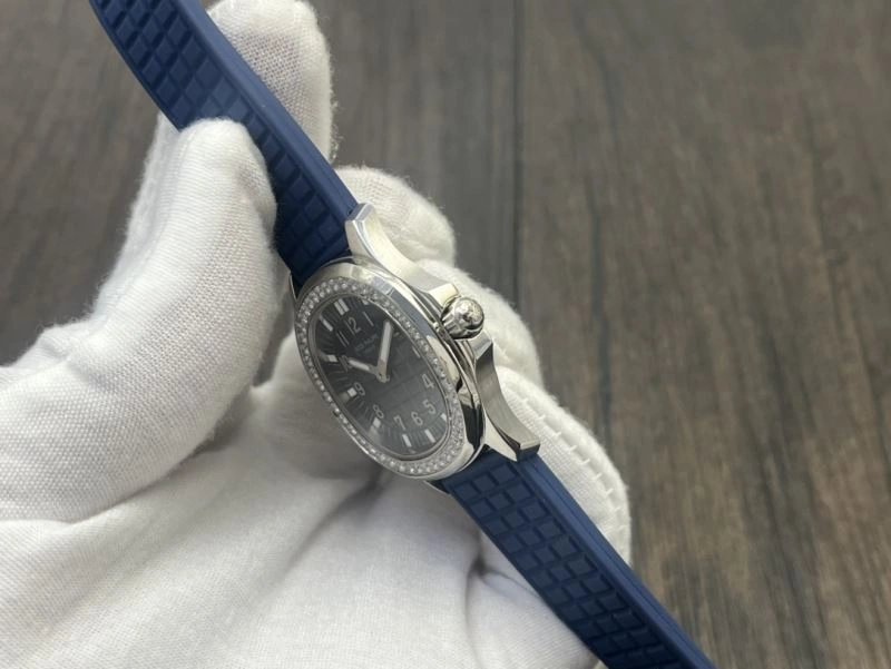 NewStyle PATEK PHILIPPE Watches 194711
