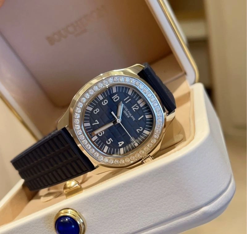 Bright PATEK PHILIPPE Watches 194447