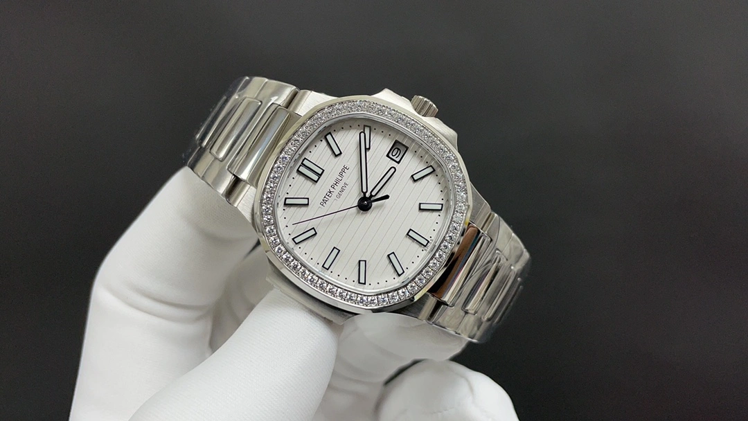 Functional PATEK PHILIPPE Watches 194326