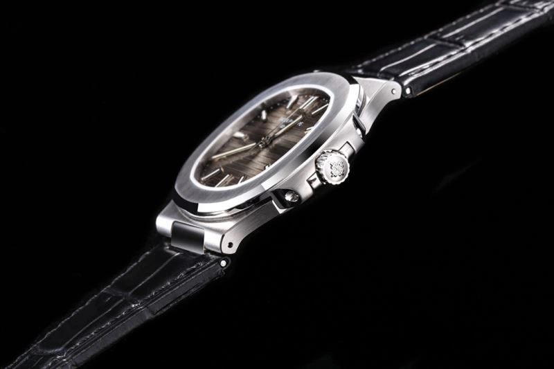 Sleek PATEK PHILIPPE Watches 195863