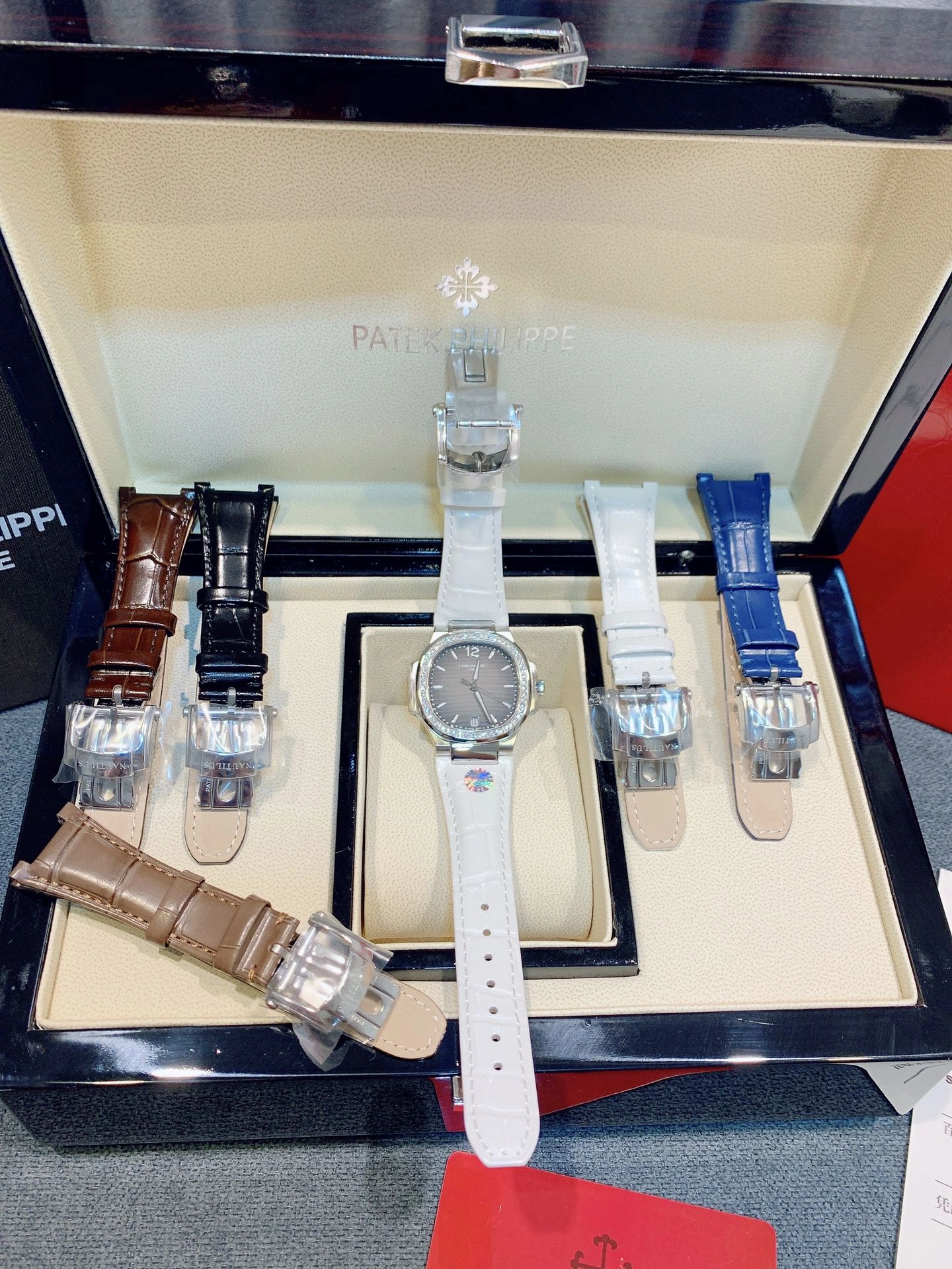 FlexibleFit PATEK PHILIPPE Watches 195821