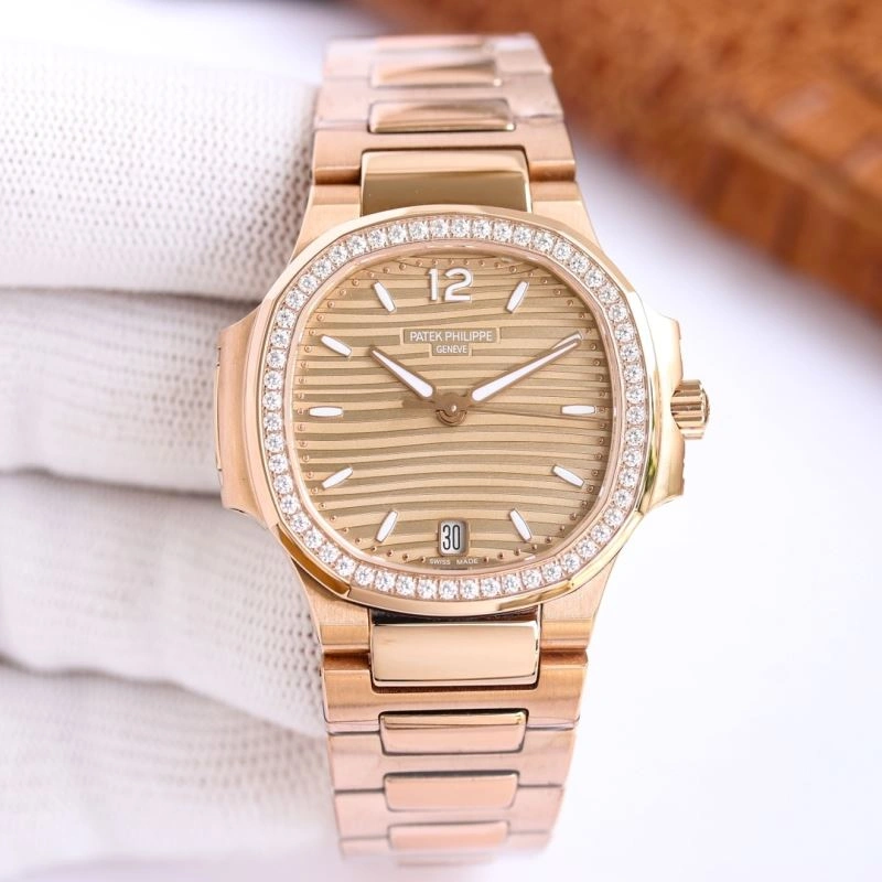 Snug PATEK PHILIPPE Watches 195781