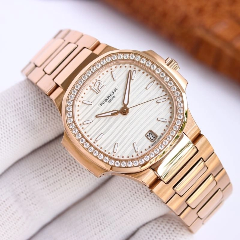 Snug PATEK PHILIPPE Watches 195781