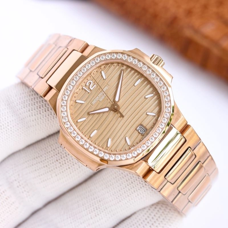 Snug PATEK PHILIPPE Watches 195781