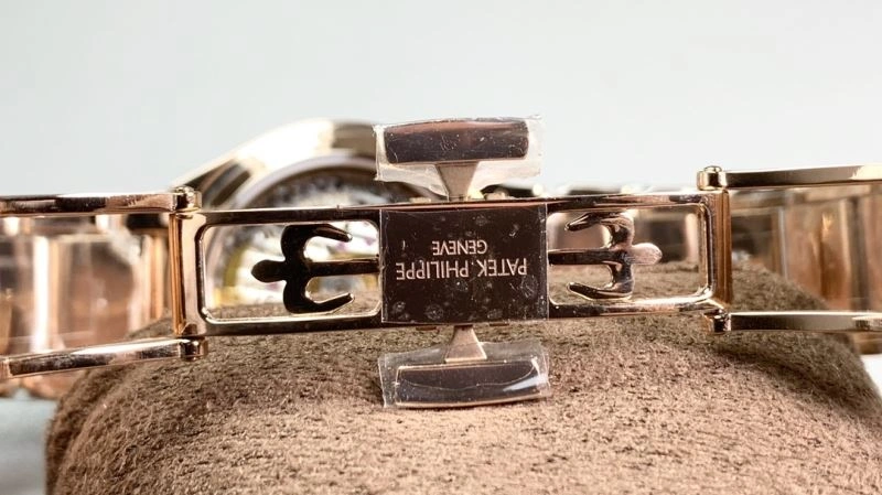 PATEK PHILIPPE Watches DailyWear 195583