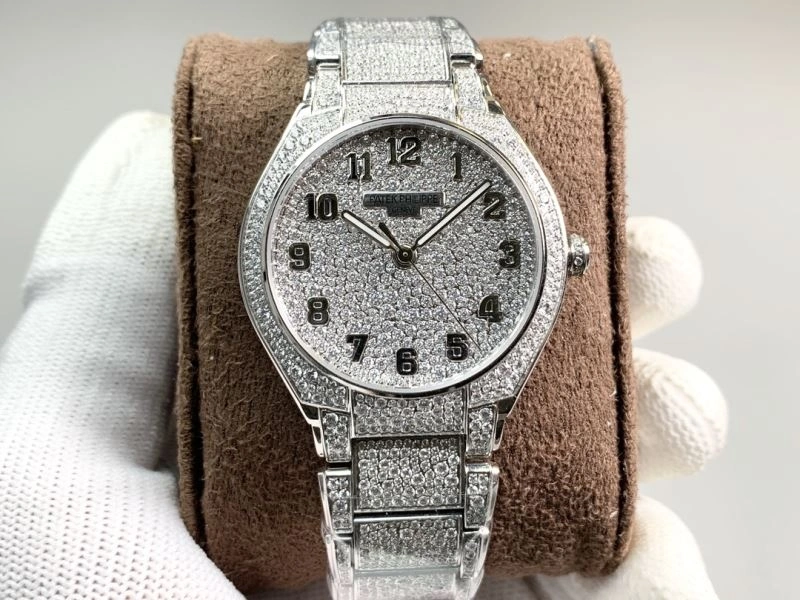 Compact PATEK PHILIPPE Watches 195570