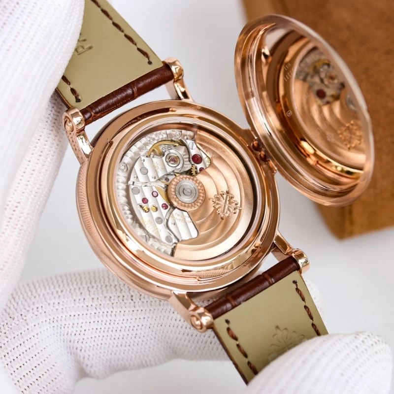Compact PATEK PHILIPPE Watches 195501