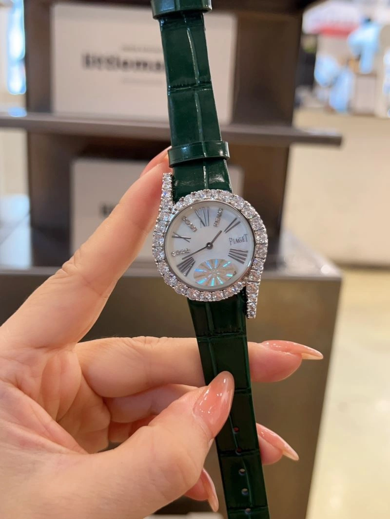 Trendsetting PIAGET Watches 198611