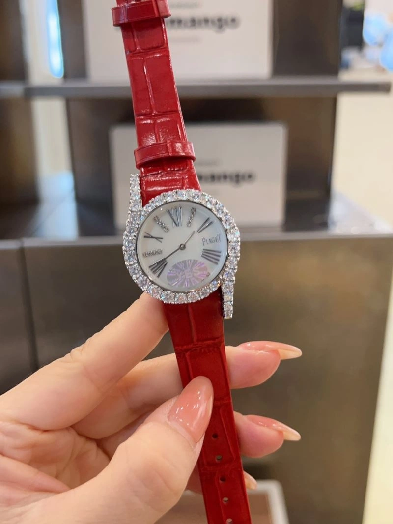 Trendsetting PIAGET Watches 198611