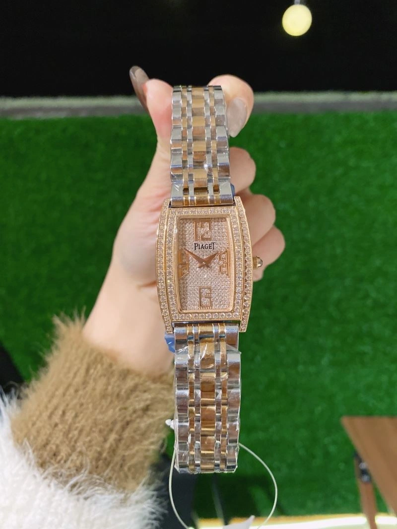 Colorful PIAGET Watches 198602