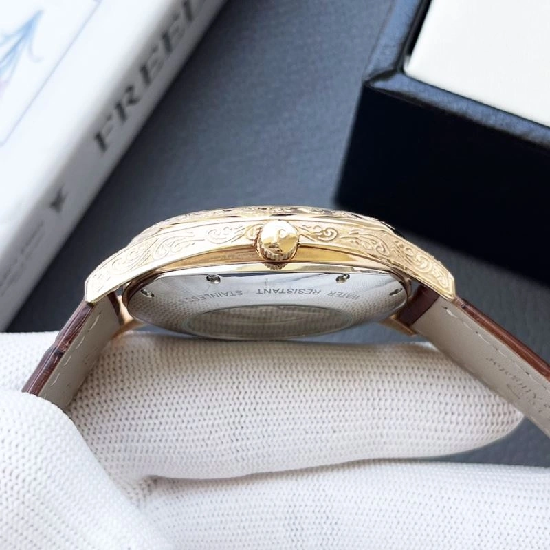 TimelessDesign PIAGET Watches 198610