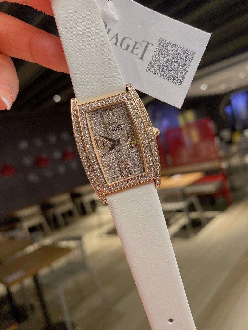 Trendsetting PIAGET Watches 198595