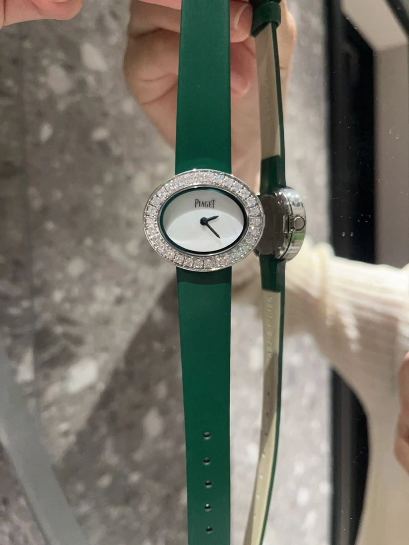 Versatile PIAGET Watches 198601